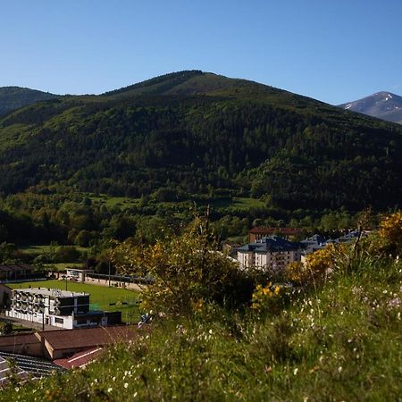 Hotel Del Trueno Ezcaray Kültér fotó