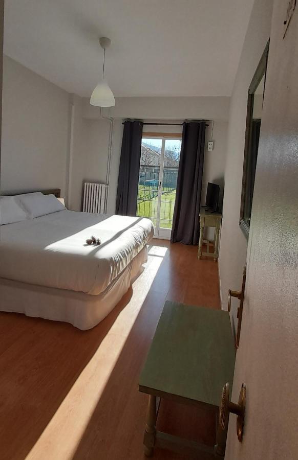 Hotel Del Trueno Ezcaray Kültér fotó